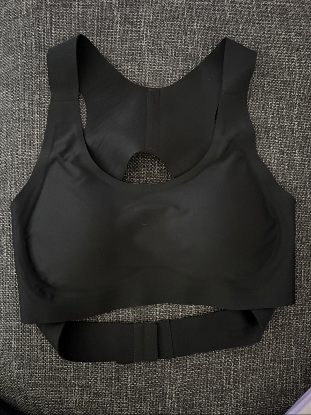 Everyday Black Wireless Sports Bra with Wide Support Straps